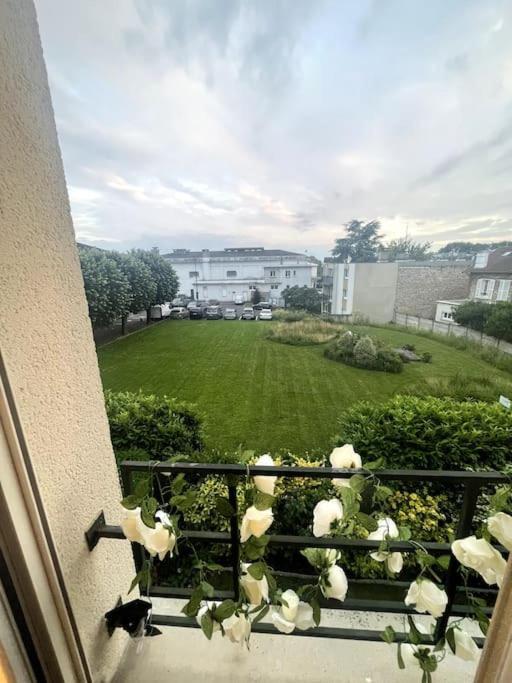 Deuil-la-Barre Wondersuite Appartement - Centre Ville Avec Parking Couvert -15Mn De Paris Et 10 Mn De Stade De France, Wifi, Netflix מראה חיצוני תמונה