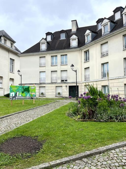 Deuil-la-Barre Wondersuite Appartement - Centre Ville Avec Parking Couvert -15Mn De Paris Et 10 Mn De Stade De France, Wifi, Netflix מראה חיצוני תמונה