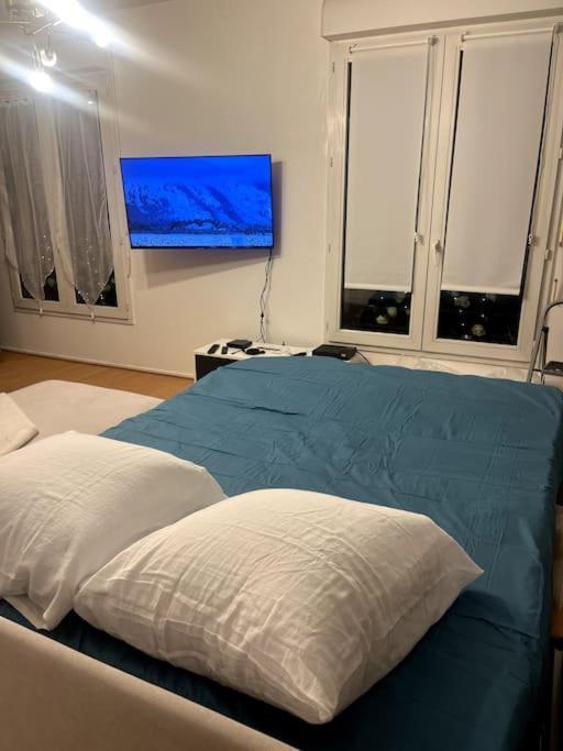 Deuil-la-Barre Wondersuite Appartement - Centre Ville Avec Parking Couvert -15Mn De Paris Et 10 Mn De Stade De France, Wifi, Netflix מראה חיצוני תמונה
